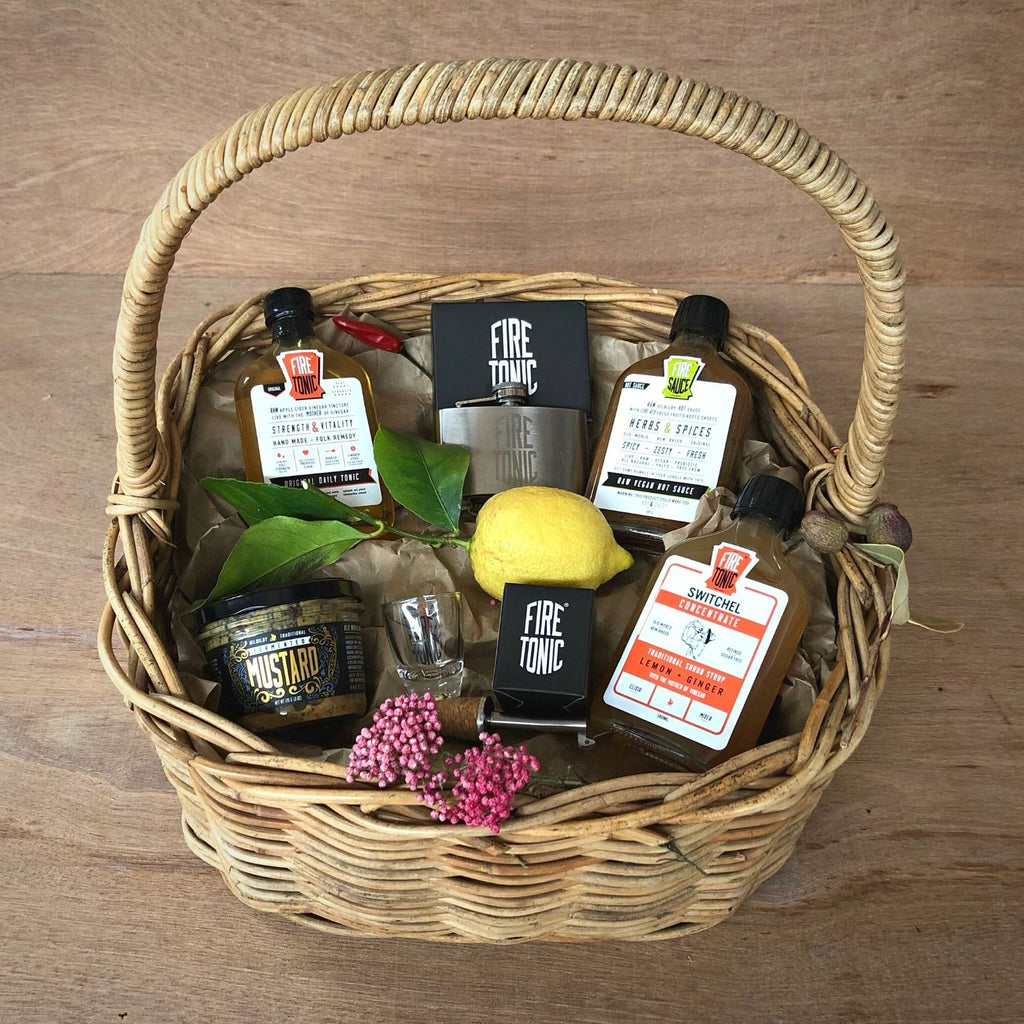 The LiViNG THiNG Hamper